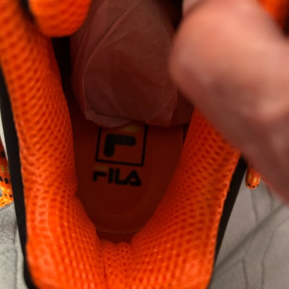 Men\'s FILA Orange & Black Track Sneakers Size 8 New